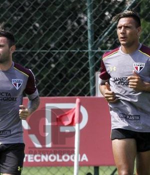 Mena e Chávez: o São Paulo precisa de atletas que joguem com caráter