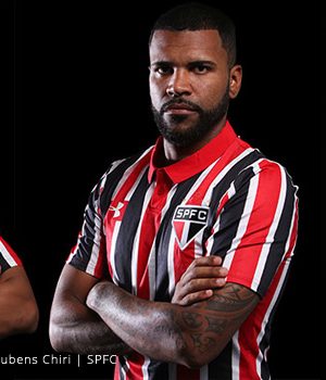 Douglas, Breno e Lucão: um deles jogará de titular na quarta-feira.