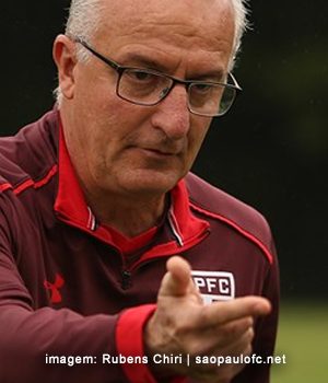 Dorival Jr: “Vamos brigar por títulos ano que vem. Pode ter certeza disso!”