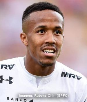 Leilão europeu: revelado mais um clube interessado em Éder Militão