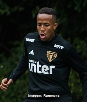 São Paulo faz bem em jogar duro com o Porto por Éder Militão