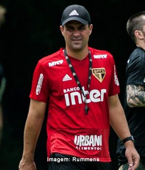 Jardine acerta em esvaziar jogo de domingo. Problema será quarta-feira!