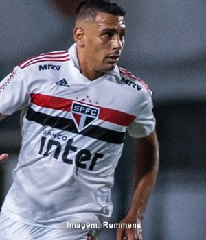 Com Cuca, Diego Souza poderá ter chance de recuperar seu futebol