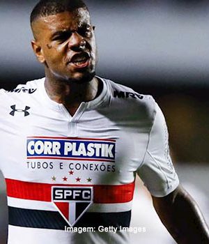 Cuca “ganha” volante e São Paulo deve ter retorno de lateral da base