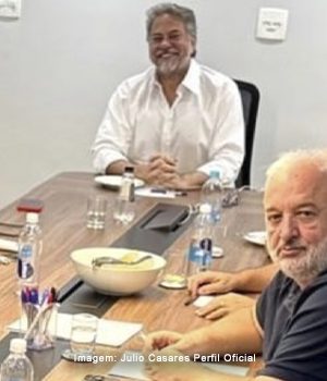 Casares publica foto que desmente “racha” entre presidência e o futebol