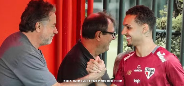 Matheus Alves dá dois fortes indícios de que sairá do São Paulo em julho