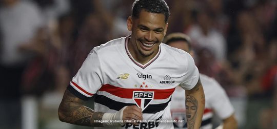 Leitura labial expõe falta de critério do árbitro em relação a Luciano