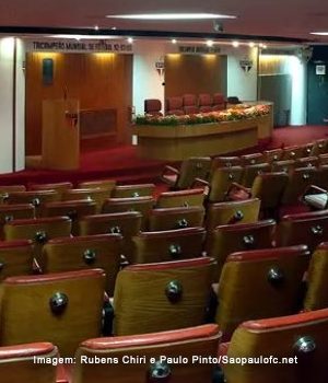 Liminar muda perspectiva da votação do pedido de impeachment de Casares