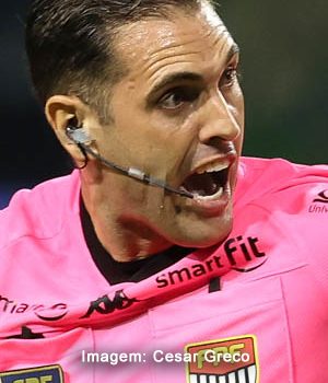 Pivô de confusão generalizada no último San-São, árbitro se manifesta em nota oficial da FPF