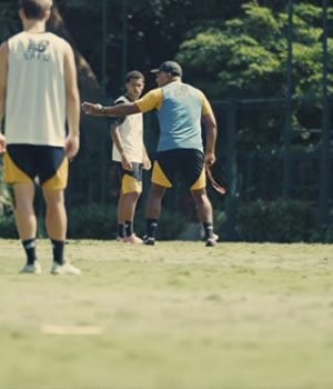 Irregularidades no gramado do CT do São Paulo impressionam jornalistas