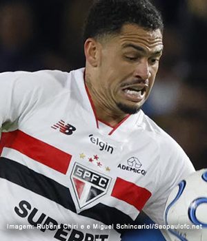 Luciano revela bastidor que o limitou na partida diante do Boca: ‘fisgadinha’