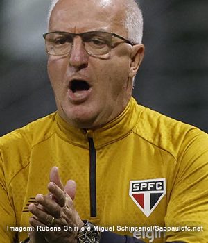Dorival assume a responsabilidade e justifica reservas no clássico